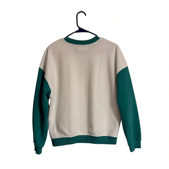 ✨ Pickleball Club of Malibu Sweatshirt ✨ Size XS Fits Small! retro vibe - Picture 2 of 3